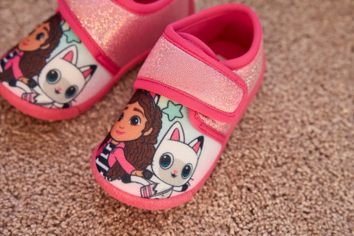 GABBYS DOLLHOUSE 4305 FUXIA GABBYS DOLLHOUSE